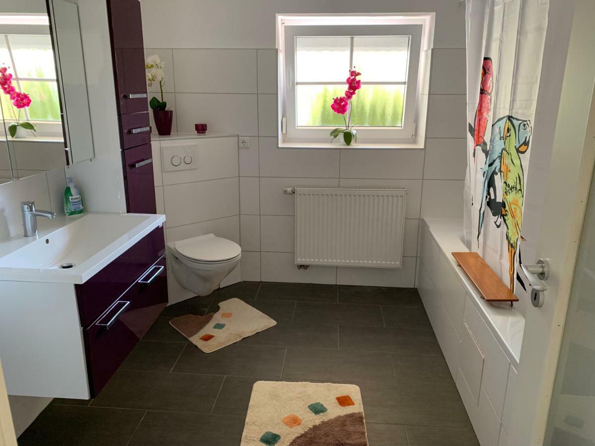 Terrassenwohnung In Estenfeld Bei Wuerzburg Exterior foto